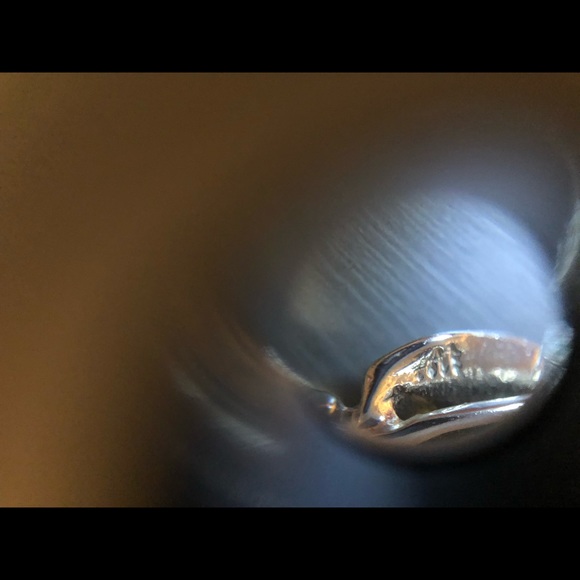 14K Maui Divers Black Tahitian Pearl Earrings - Picture 4 of 7